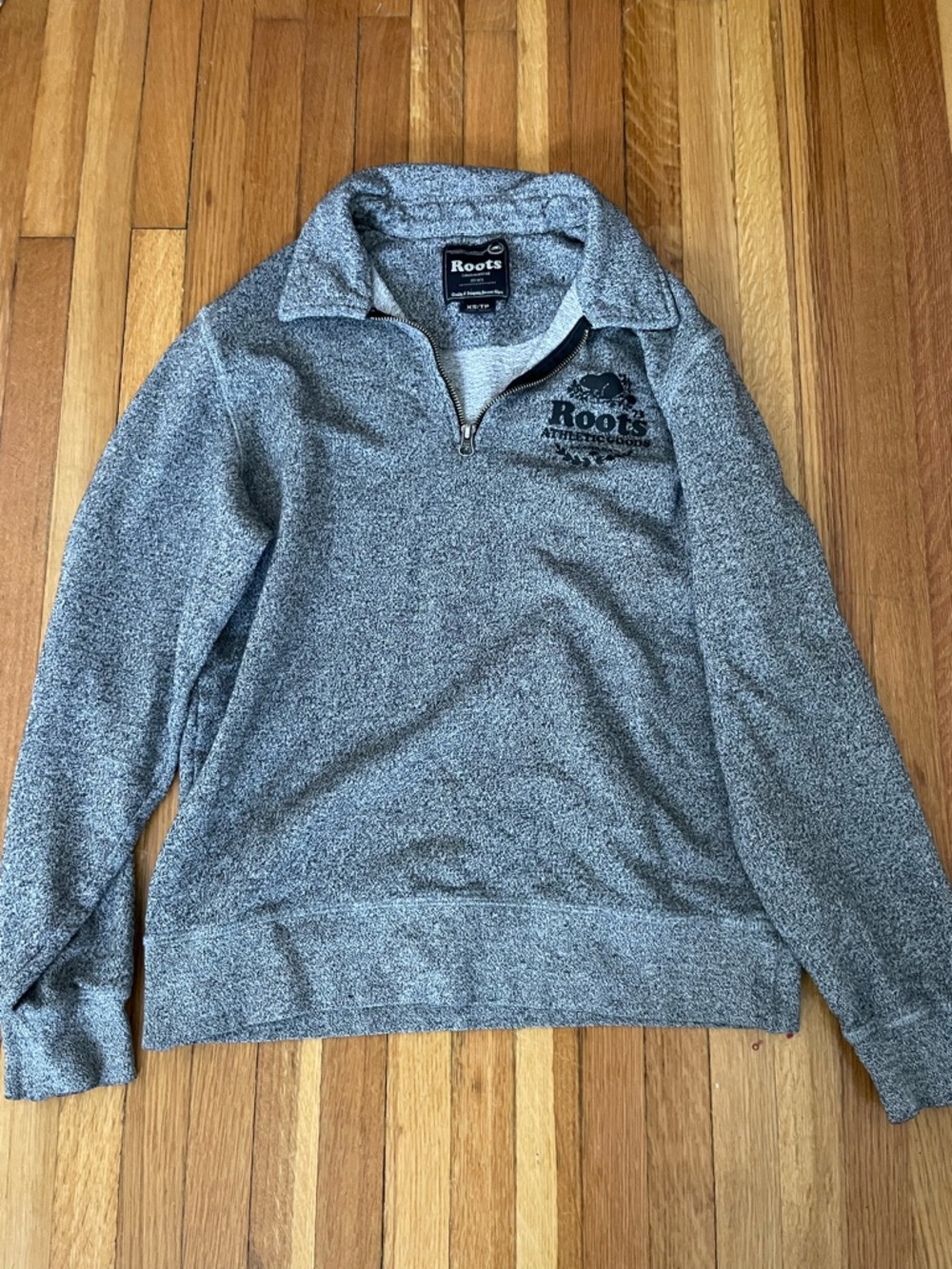 Roots Women’s Heather Gray Quarter-Zip Sweater in XS